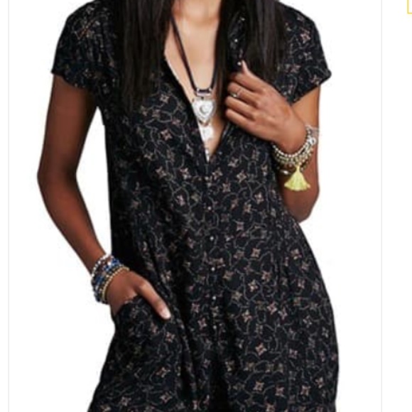 FREE PEOPLE DEBBY DOT FLORAL ROMPER size medium - Picture 7 of 14